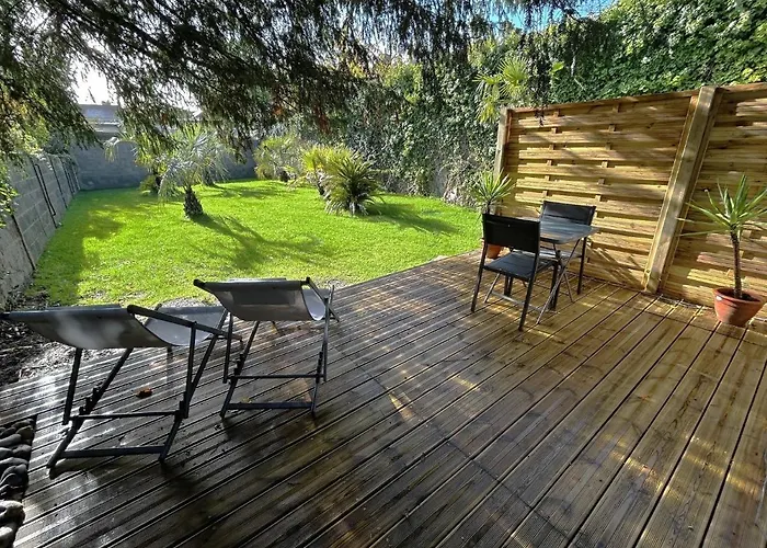 Bed & Breakfast L'insoupconnee 4*