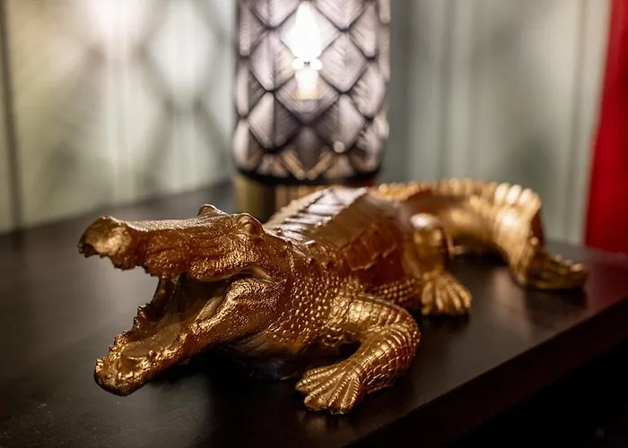 L'insoupconnee Bed & Breakfast 4*